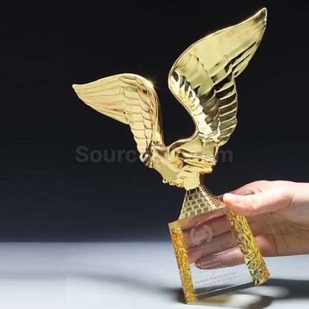 Customization Cooperation And Win-Win Metal Crystal Trophy Corporate Gifts