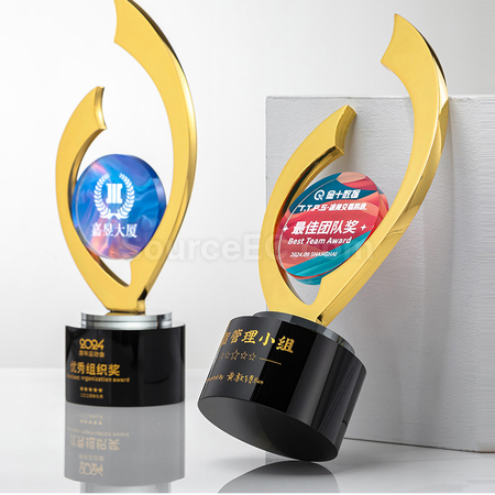Customization Peak Crystal Award Corporate Gifts