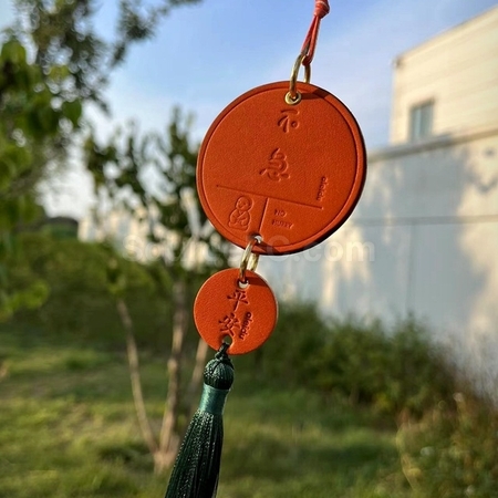 Customization Cowhide safety pendant Corporate Gifts