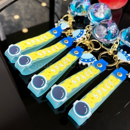 Customization Astronaut Keychain Corporate Gifts