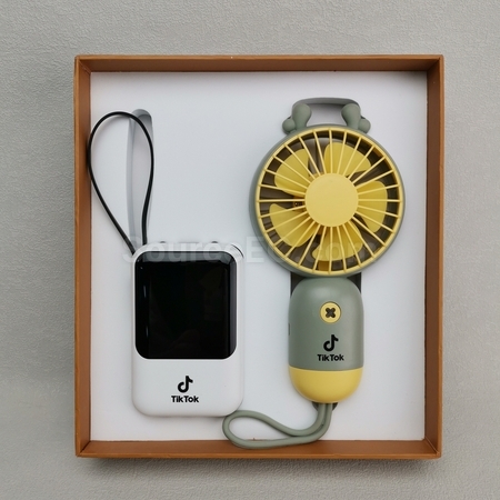 custom mini fan, electric fan, water spray fan, gift electronic fan, personalized promotional electric fan, foldable fan, usb fan, led electronic fan, corporate gifts, premium gifts, gift supplier, promotional gifts, gift company, souvenirs, gift wholesale, gift ideas