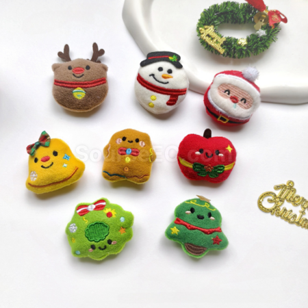Customization Christmas plush brooch/Ornament Corporate Gifts
