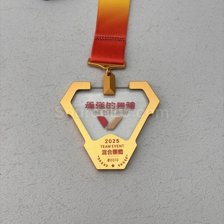 trophy cup, trophy, medal, race award, plaques, coin, wooden medals, silver plate, flag, banner flag, metal badge, custom lapel pins, name board, competition souvenir, corporate gifts, premium gifts, gift supplier, promotional gifts, gift company, souvenirs, stationery, gift wholesale, gift ideas