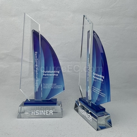 crystal gift, crystal souvenir, crystal trophy, crystal trophy cup, crystal medal, crystal plaques, crystal paper weight, colorful glass trophies, engraved crystal, 3D crystals, corporate gifts, premium gifts, gift supplier, promotional gifts, gift company, souvenirs, stationery, gift wholesale, gift ideas