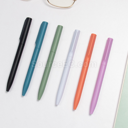 Twistable neutral gel pen